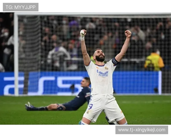 卡里姆·本泽马：从锋线天才到世界足坛巨星的传奇之路