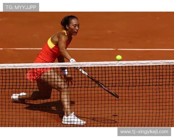 从草地到红土再到硬地全面解析网球场地变化对球员技术的深远影响 从草地到红土再到硬地全面解析网球场地变化对球员技术的深远影响