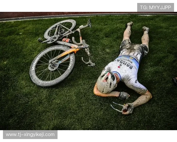 小威与拉扎诺激战正酣谁能在网球赛场上笑到最后